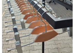 Вішалка-прищіпка хромована з декором 35 см.(натуральне дерево)